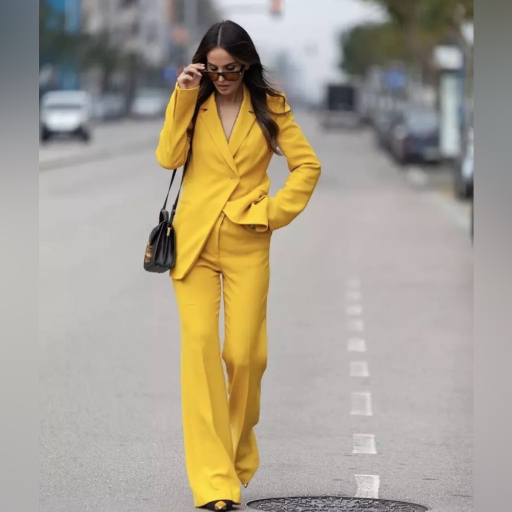 Zara yellow suit.Blazer - small (no tag) Pants ( with tag)  - small.